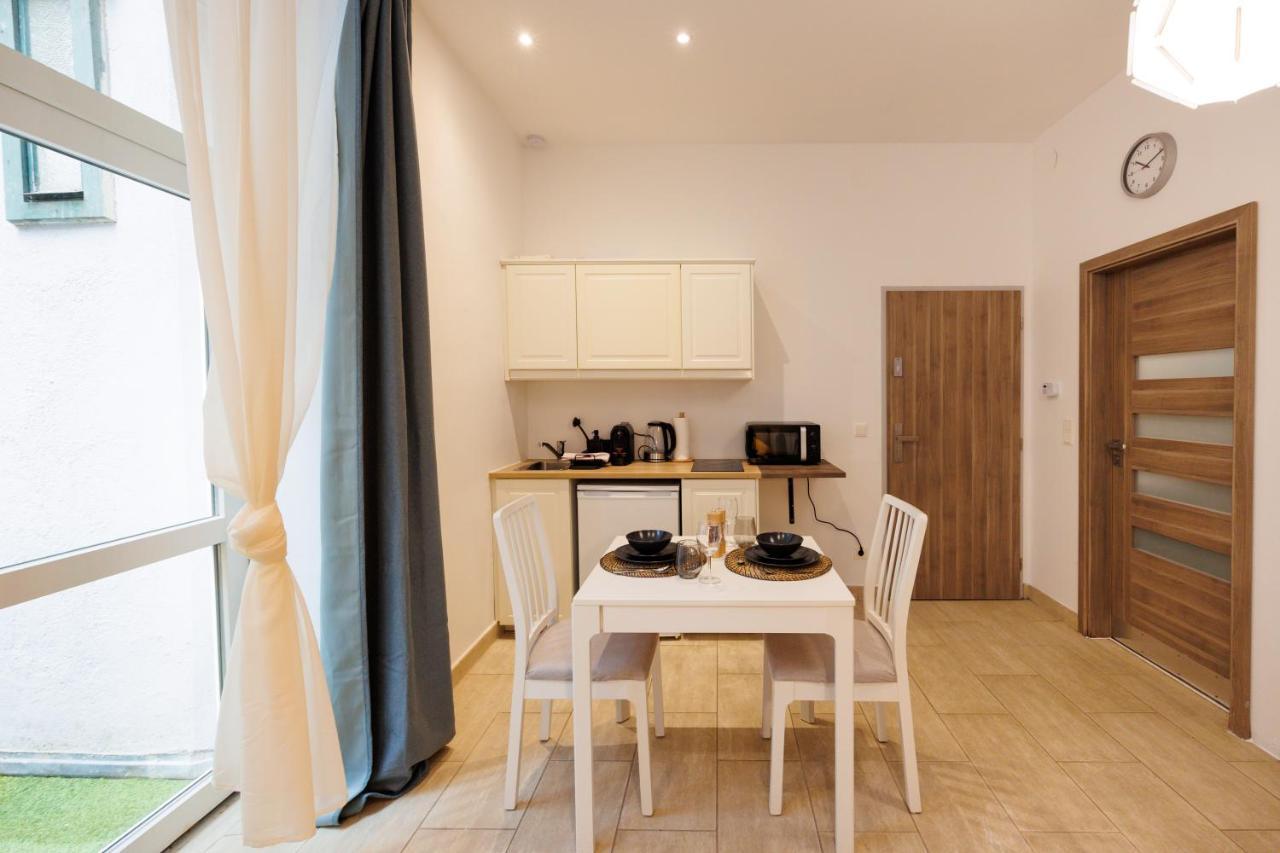 Apartment Cozy Market-square Retreat Located In The Heart Of The 10th District Vienna