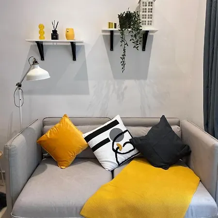 Cozy Market-Square Retreat Located In The Heart Of The 10Th District Vienna Exterior photo