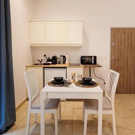 Cozy Market-Square Retreat Located In The Heart Of The 10Th District Vienna Exterior photo