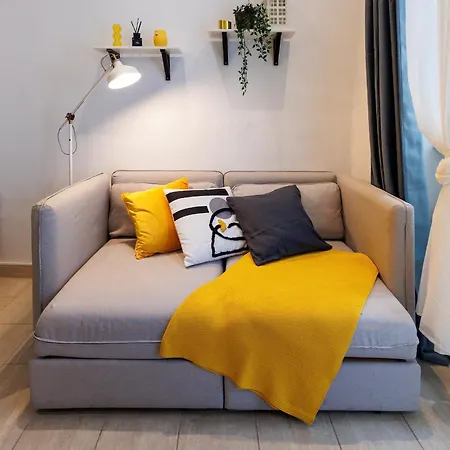 Cozy Market-Square Retreat Located In The Heart Of The 10Th District Vienna Exterior photo